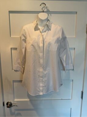 Chico's White Three-Quarter Sleeve Button Front Shirt